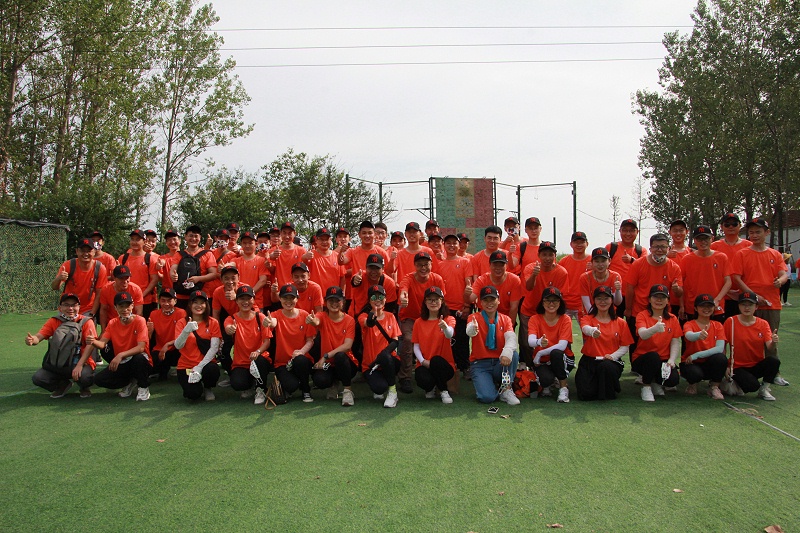 青島中新華美團(tuán)隊(duì)小伙伴戶外拓展訓(xùn)練