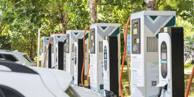 新能源汽車充電樁外殼塑料件用什么材質(zhì)，能否達(dá)到阻燃、耐候要求!