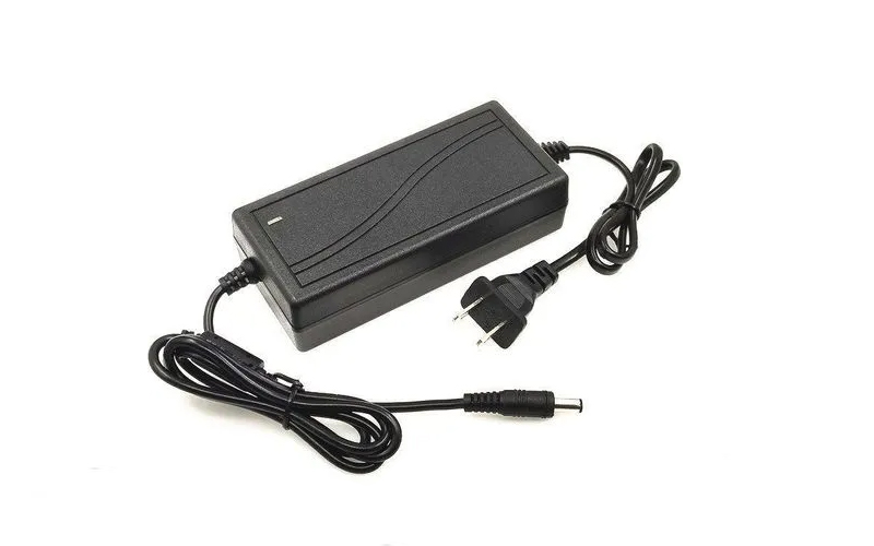 提升電源適配器安全性，這家改性廠的阻燃PC料有什么性能優(yōu)勢？