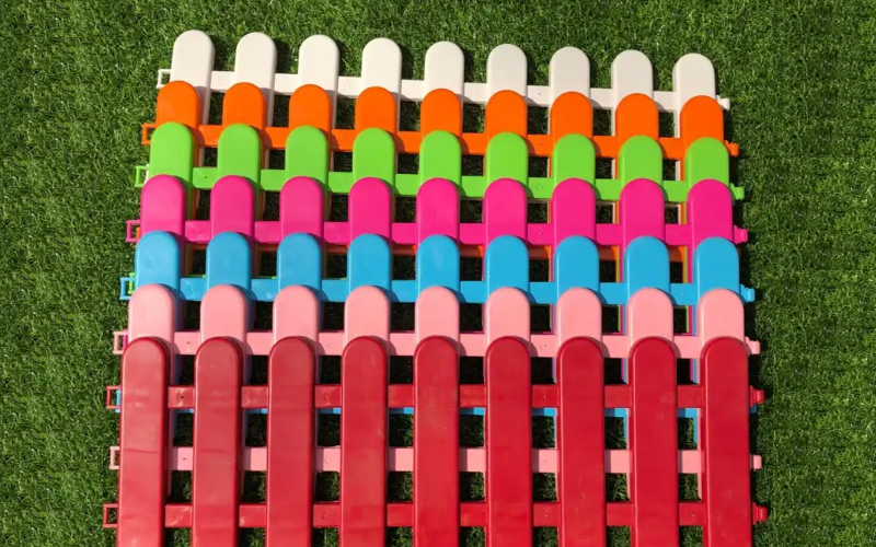 戶外圍欄生產(chǎn)廠家遇難題？染色ASA材料解決注塑三大痛點(diǎn)